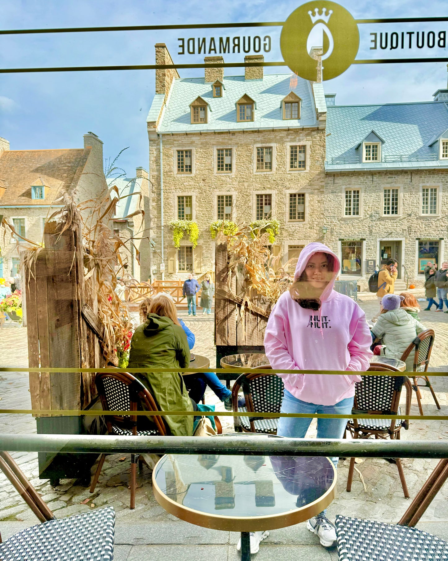 Nuit.Nuit.Eiffel Tower Hoodie pocket size center chest| Adult Unisex