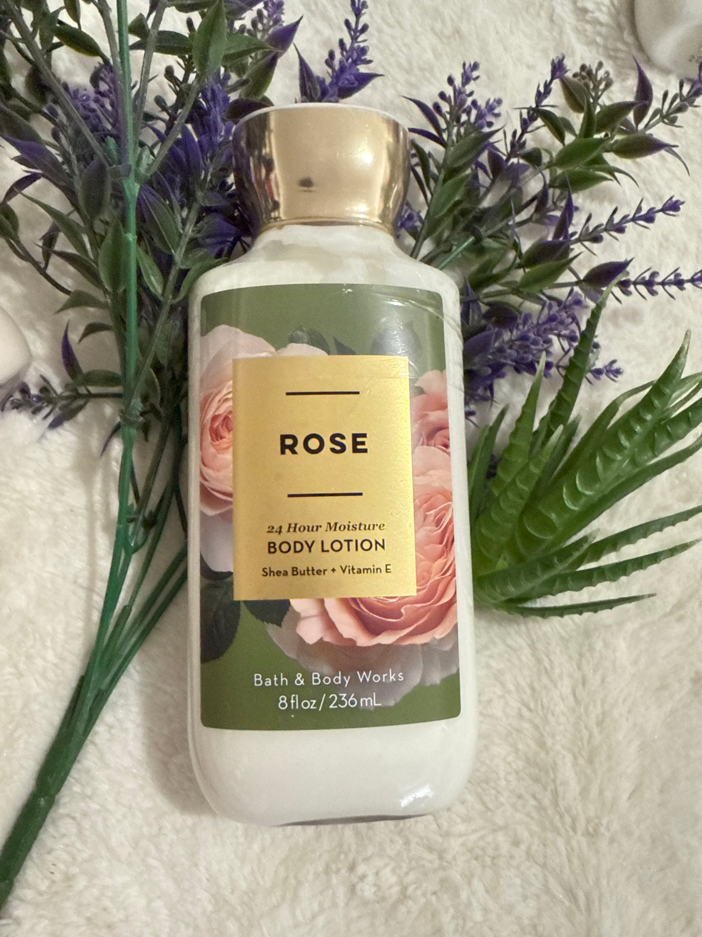 Bath & Body Works brand body lotion | 8 fl oz/236 mL | Rose