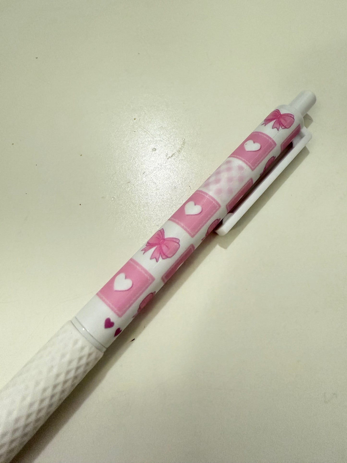 Pink Bow Knot Quick-Dry Pen | 1 piece | Limited Stocks
