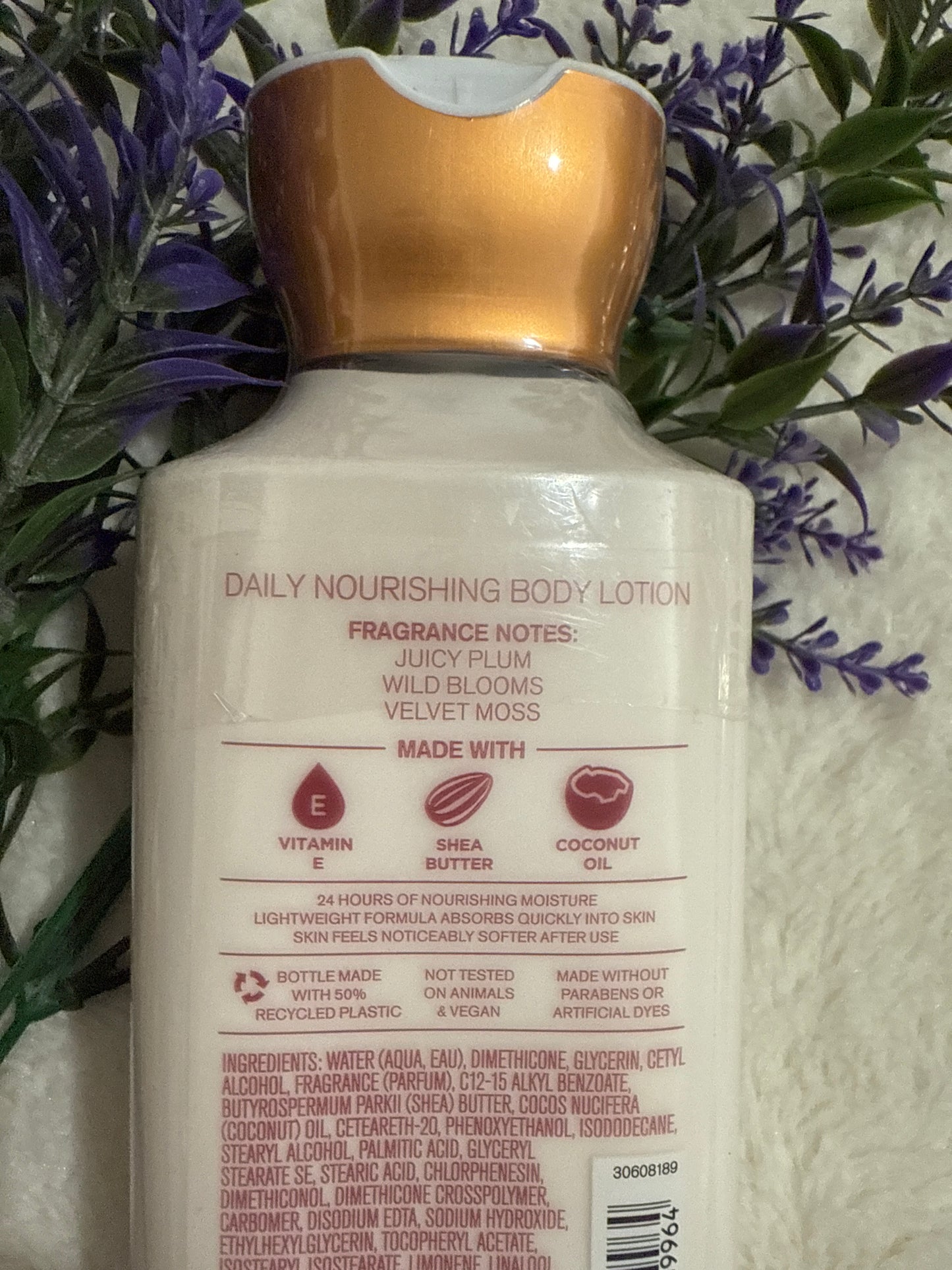 Bath & Body Works brand body lotion | 8 fl oz/236 mL | Fall in Bloom