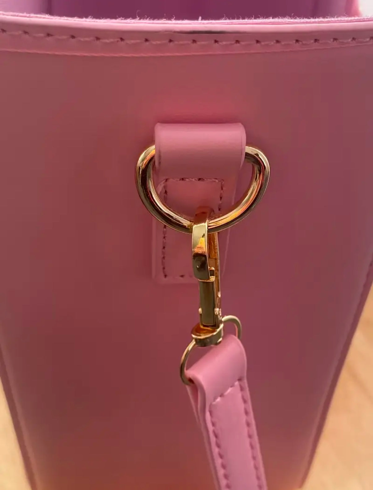 Chic Bucket Shoulder bag | organizer bag for tumbler and accessories| tumbler bag | limited stocks