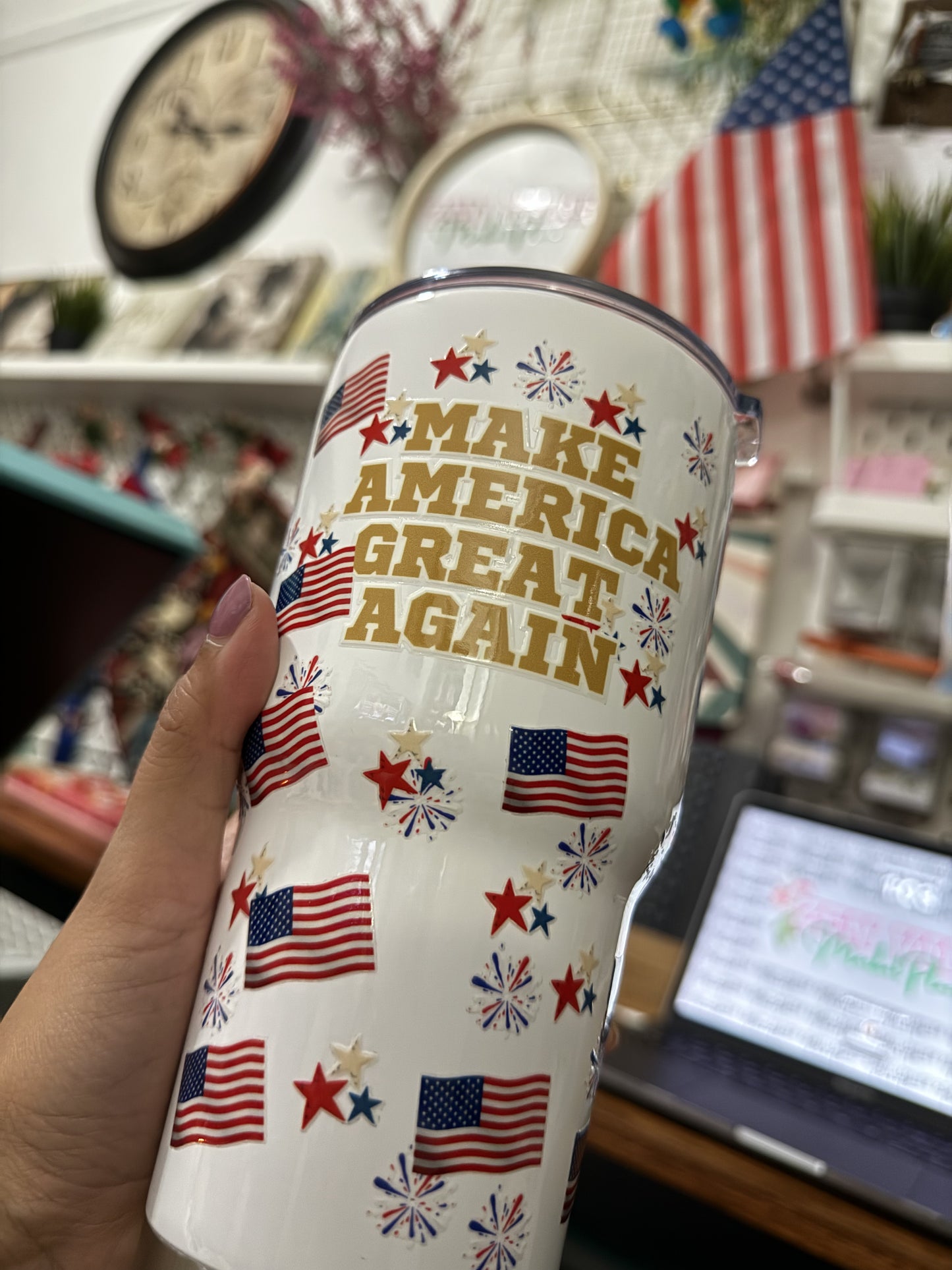 MAGA- Make America Great Again USA EAGLE Insulated Tumbler with Lid | Hot/Cold | 30fl oz | White